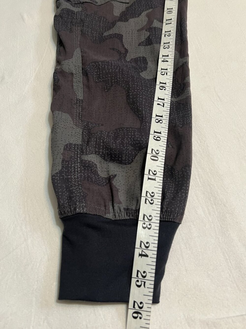 prAna Cargo Jogger Pants Womens Size 2 Camo Camouflage Gray Hiking Athletic - Picture 10 of 10